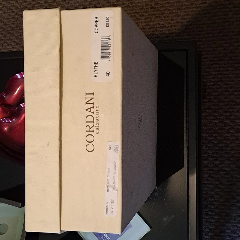 Shoe - Picture 6 of 6
